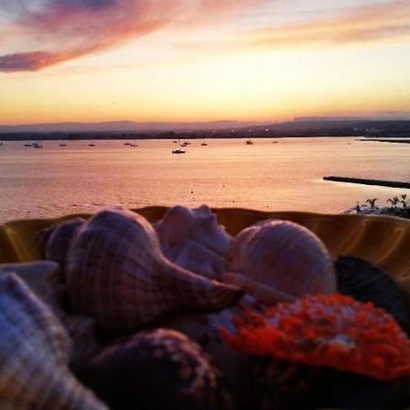 Terrazza Sul Mare Attico "Alfeo E Aretusa" سيراكوزا المظهر الخارجي الصورة
