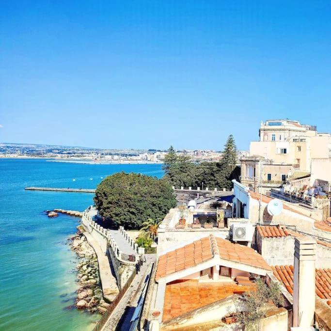 Terrazza Sul Mare Attico "Alfeo E Aretusa" سيراكوزا المظهر الخارجي الصورة